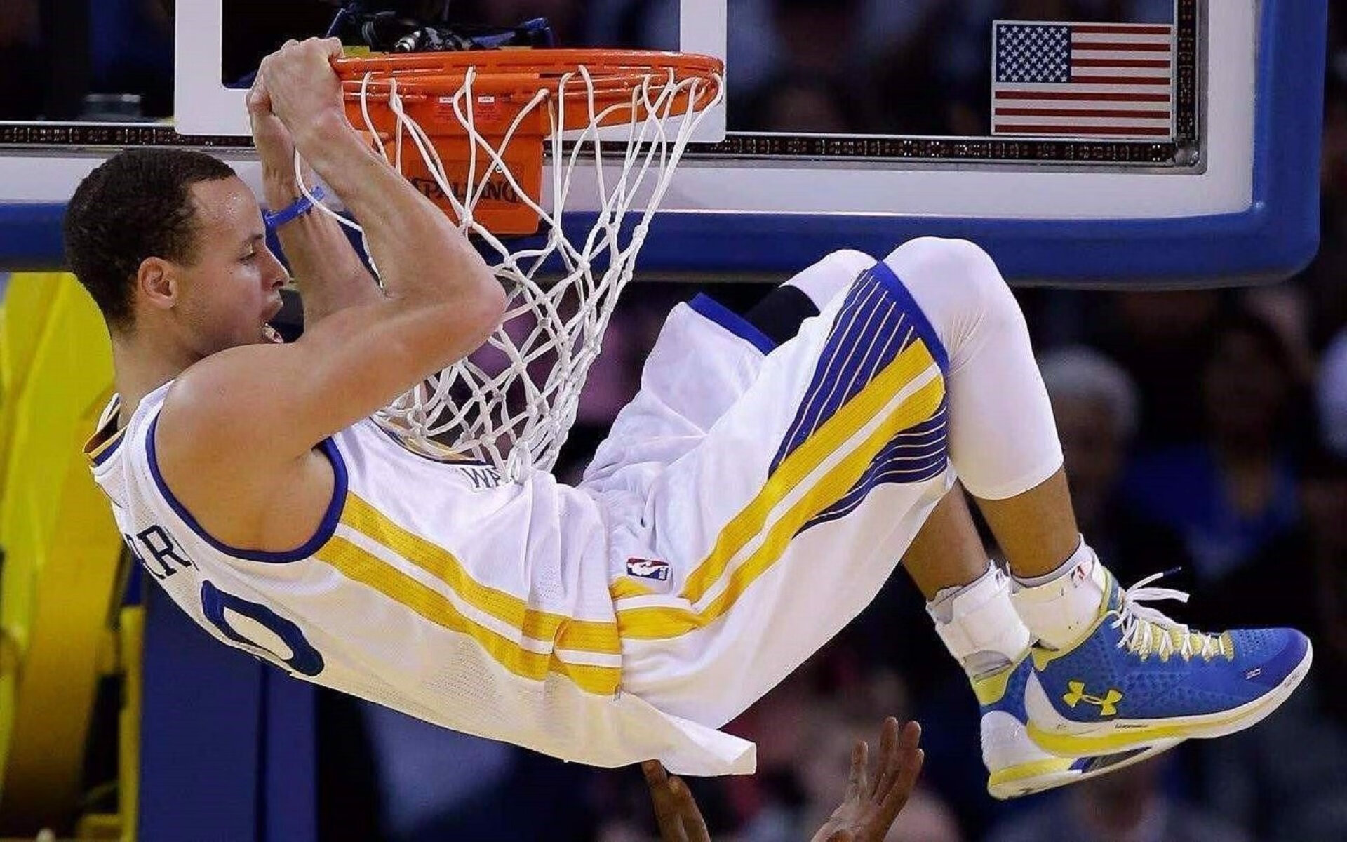 加时烽火照金州，杰伦·威廉姆斯独舞之夜—NBA杯小组赛雄鹿绝境封王